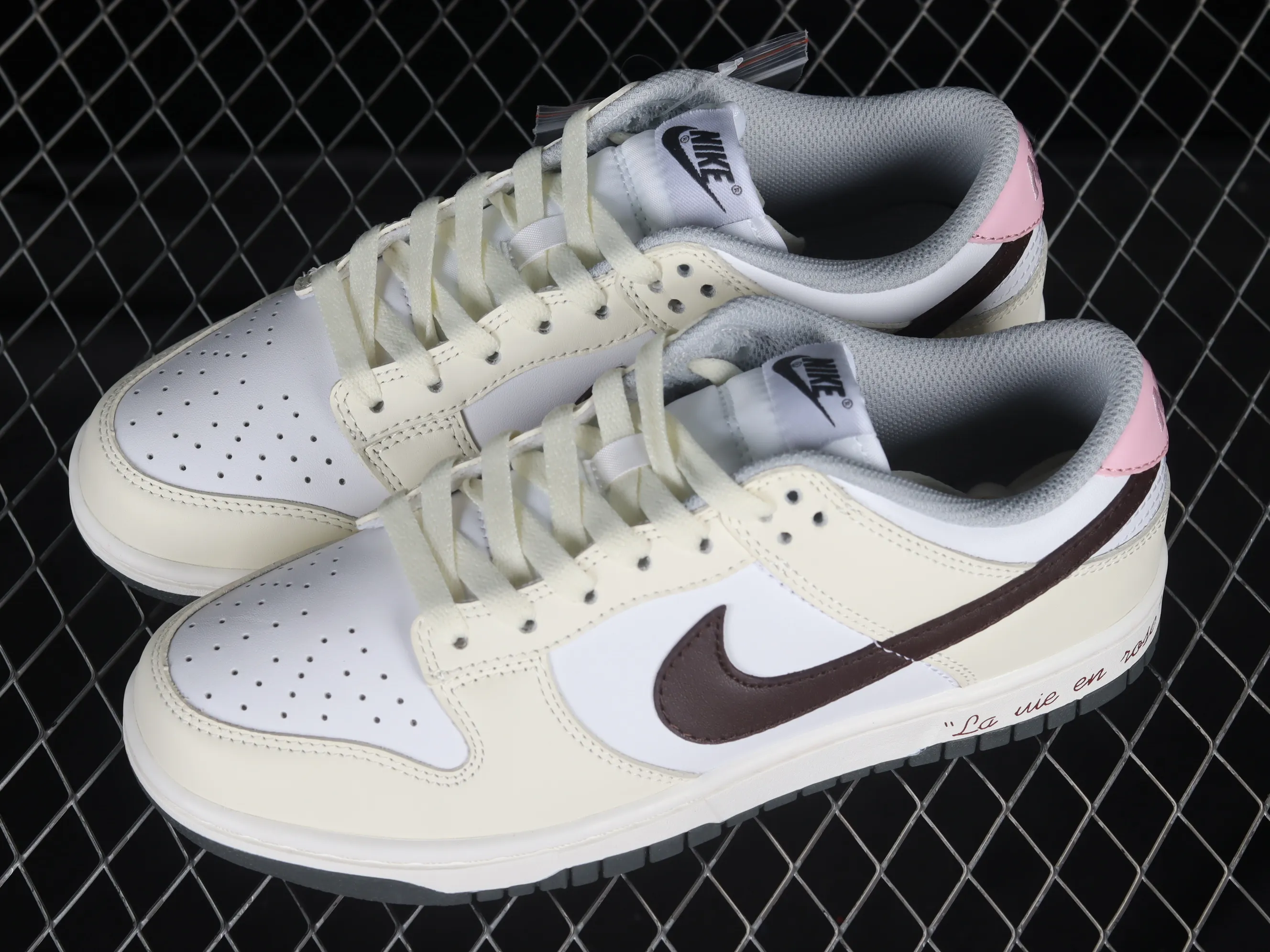 All categories Nk SB Dunk series Nk SB Dunk Low low-top sneakers Nk Dunk Low Valentine's Day limited SB low-top sports and leisure sneakers DD1503-117